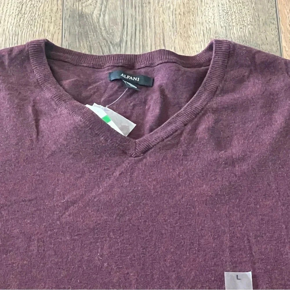 NWT Alfani Men’s VNeck Sweater Luxury Touch Lightweight HeatherMaroon Size L - Picture 6 of 10